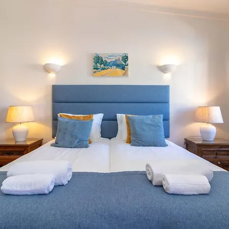 Casa Bruella - Walk To Pool Wifi And Bbq Villa