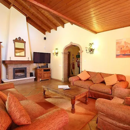 Casa Bruella - Walk To Pool Wifi&bbq Villa