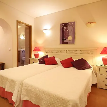 Casa Bruella - Walk To Pool Wifi And Bbq Carvoeiro (Lagoa)